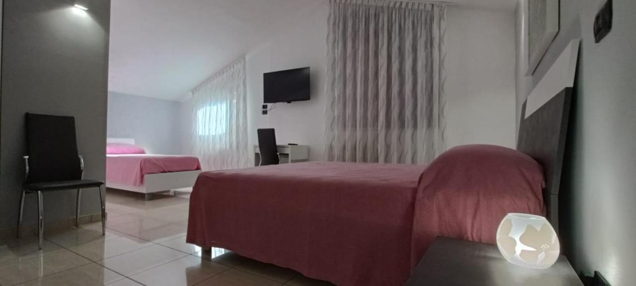 Bed and Breakfast La Casa Di Roberto à Madonna Della Pace Extérieur photo